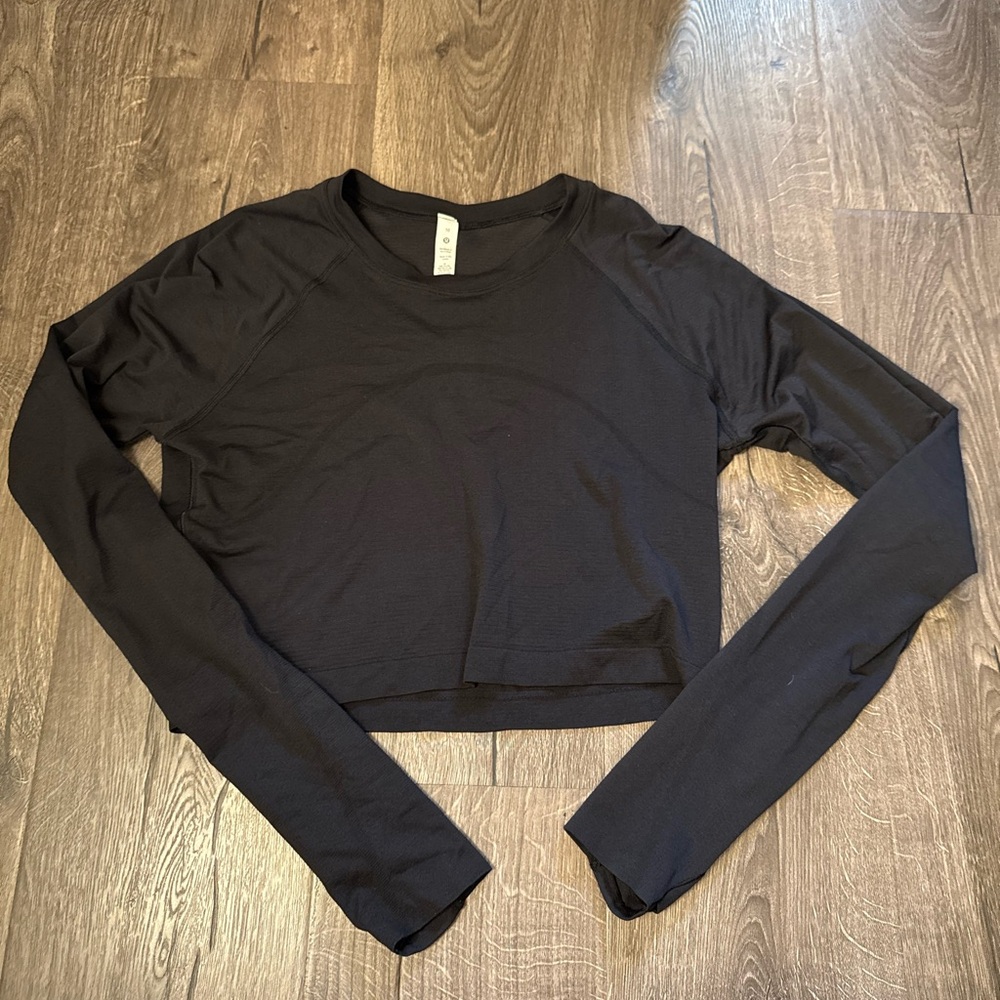 EUC Lululemon cropped swiftly tech long sleeve 2.0